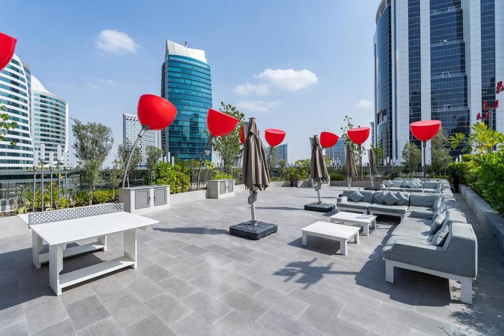 Vogue Downtown - Mag 318 Dubai
